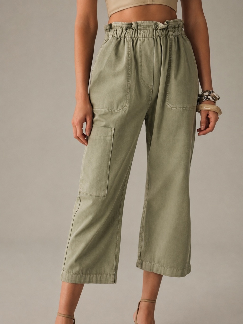 Anthropologie 100% Cotton Pull On Olive Green Crop Cargo Pants. Size Small